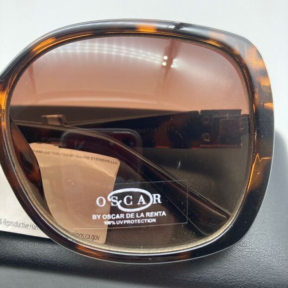 NWT Oscar De La Renta  Brown Tortoise Sunglasses Side Gold Tone Logo Mod 1341215 - Picture 2 of 11